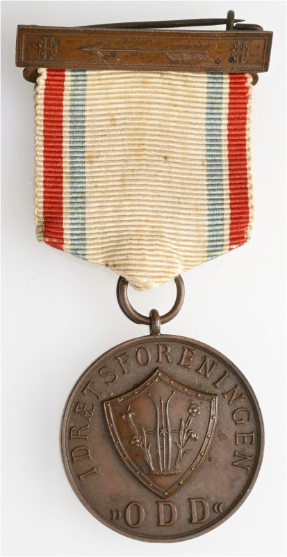 Idrettsforeningen Odd, m/ bånd og agraff, Throndsen, 27 mm, bronse, 01