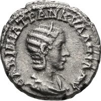 241 e. Kr. Cappadocia AR drakme Tranquillina  (241-244 e. Kr.), 3,89 g, Caesarea, 1+