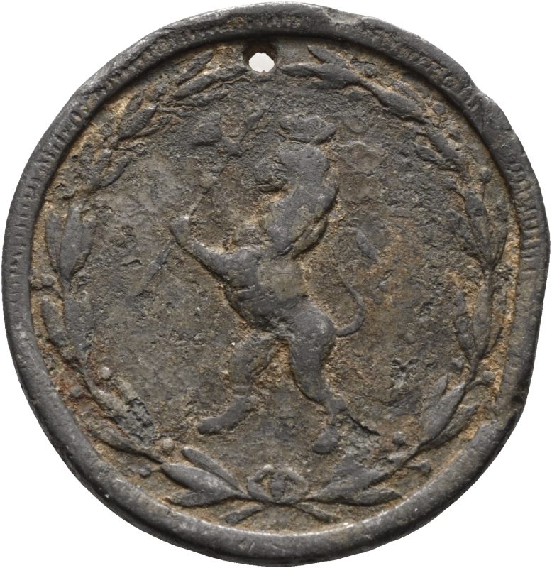 1889 17. mai Norske Løve, tinn, hull og kantskade, 1