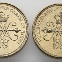 1989 England 2 pounds Elizabeth II, the Claim/ the Bill of rights, 2 forskjellige varianter, lott 2 stk., 0/01