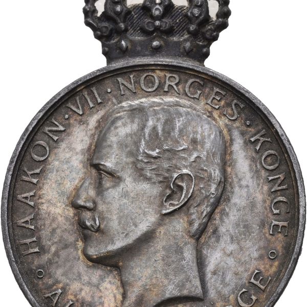 1920  Kongens fortjenstmedalje Haakon VII, sølv, 01