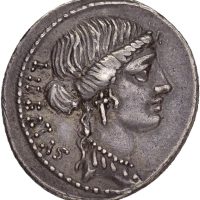 54 f. Kr. AR denarius M. Junius Brutus, 3,77 g, Roma, 1+/01