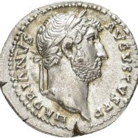 AR denarius Hadrian (117-138 e.Kr. ), 3,36 g, Roma, 01