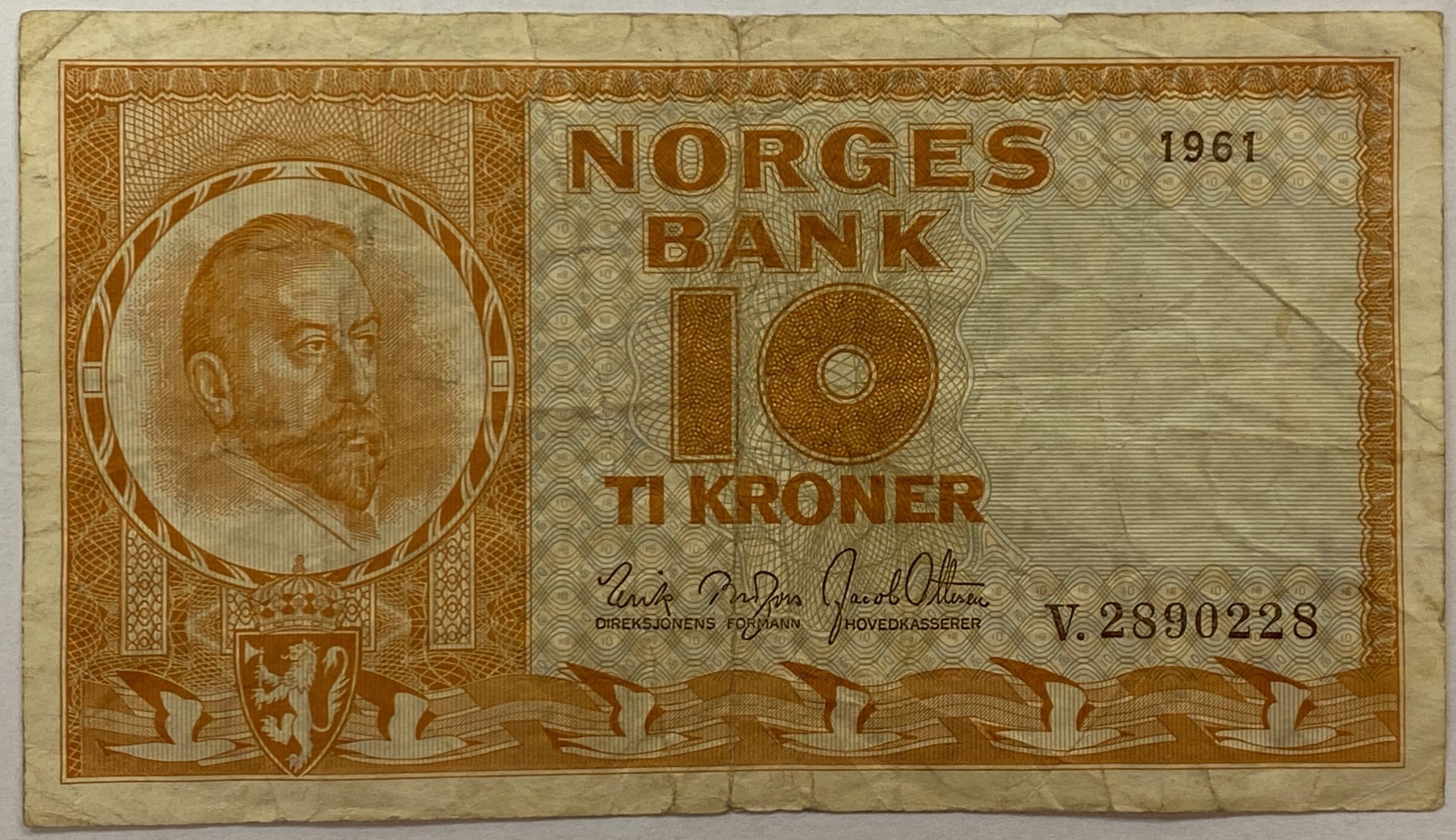 S 1961 10 kroner V.2890228, 1-/2